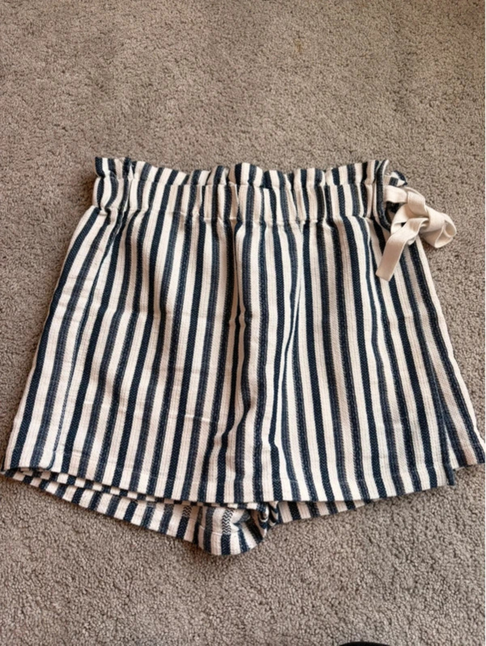 Copper Key Women’s Striped Pull-On Shorts Size Medium Navy White Tie Waist